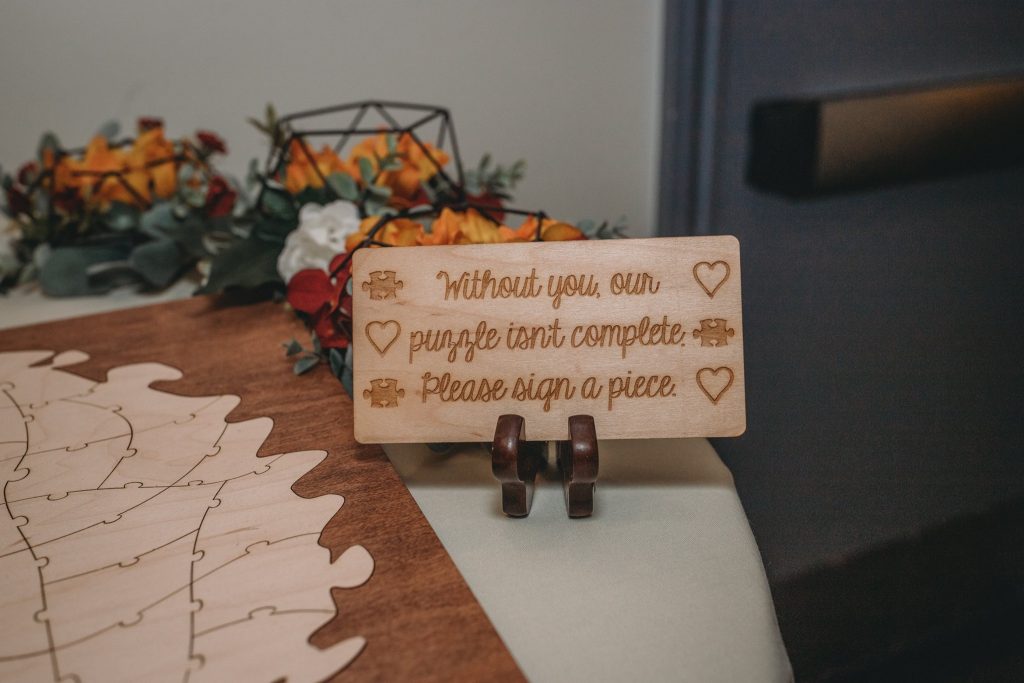 Puzzle Sign